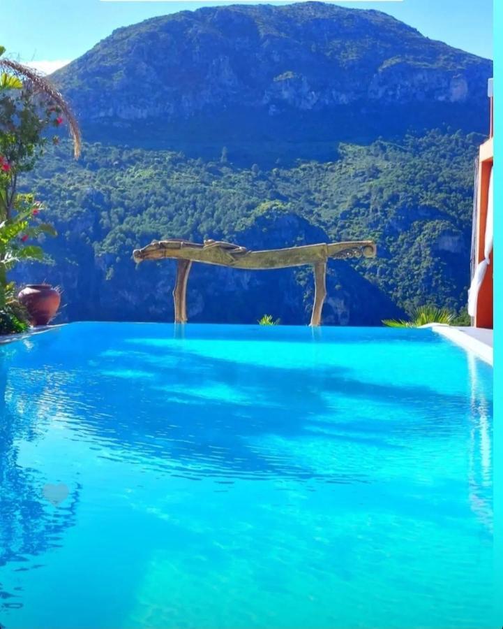 Отель Ddg Retreat Касарес Экстерьер фото
